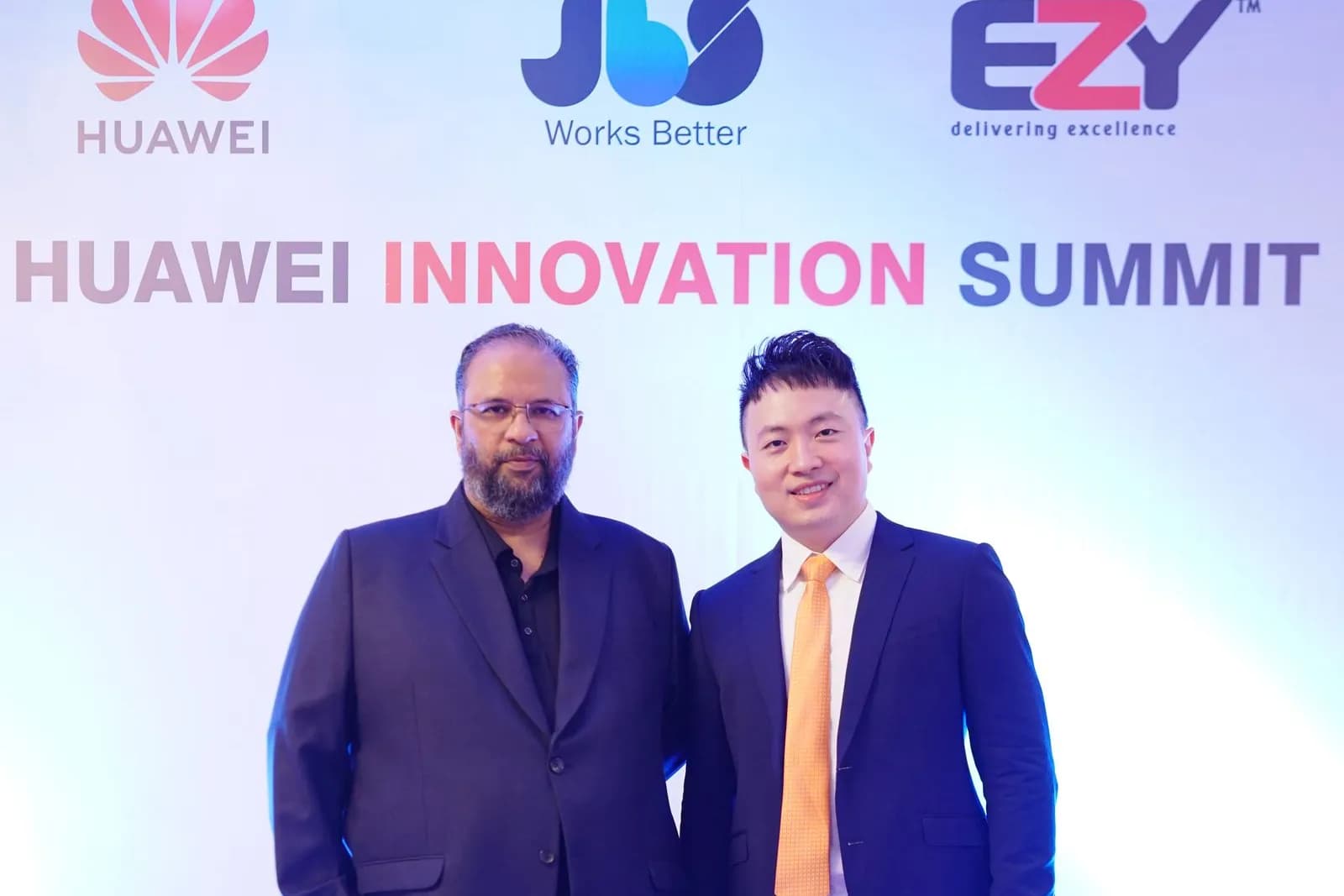 Speakers from JBS and Huawei at the Innovation Summit